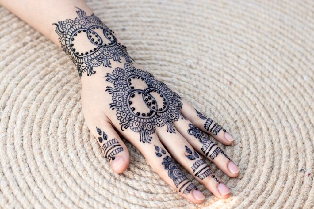 tatouage sur la main